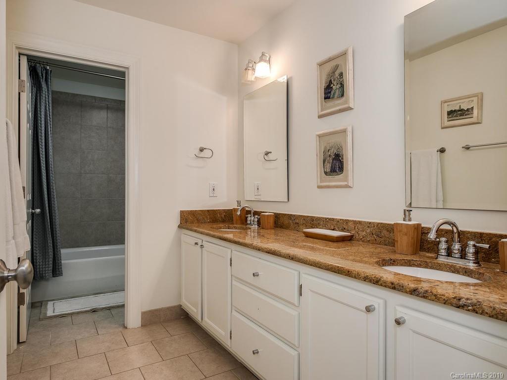 4833 Broad Hollow Drive Charlotte NC 28226