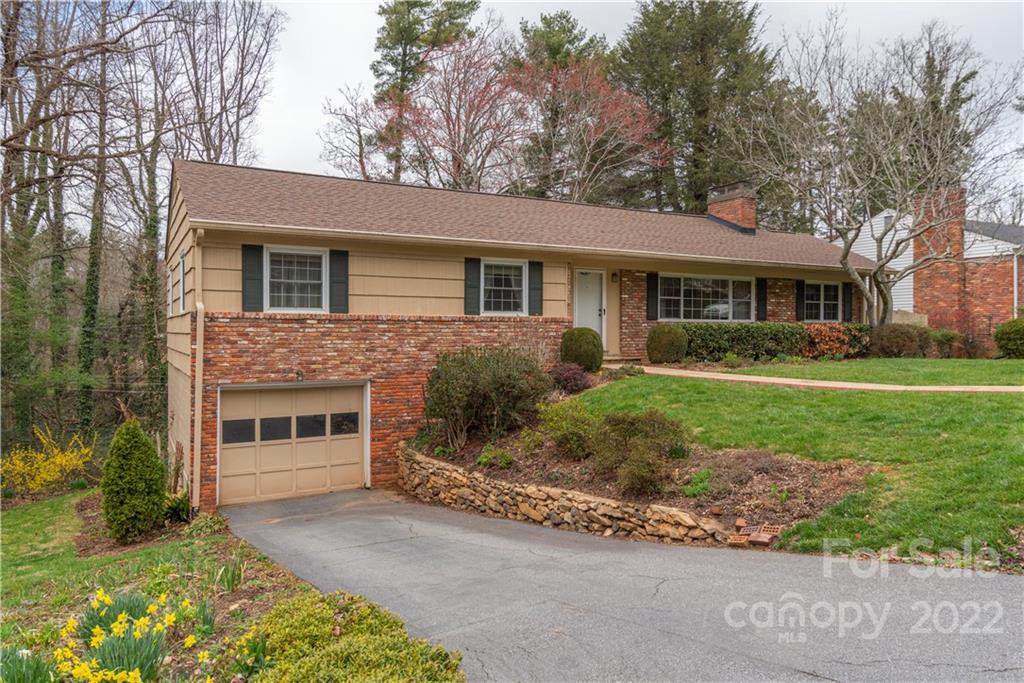 8 Glenview Road Asheville NC 28804