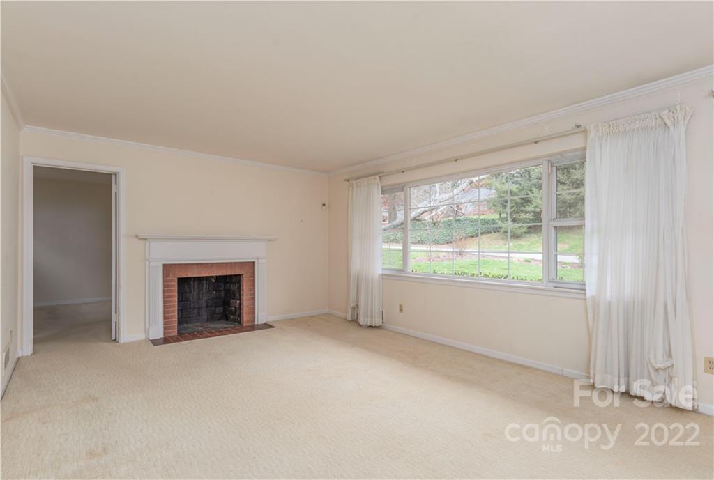 8 Glenview Road Asheville NC 28804