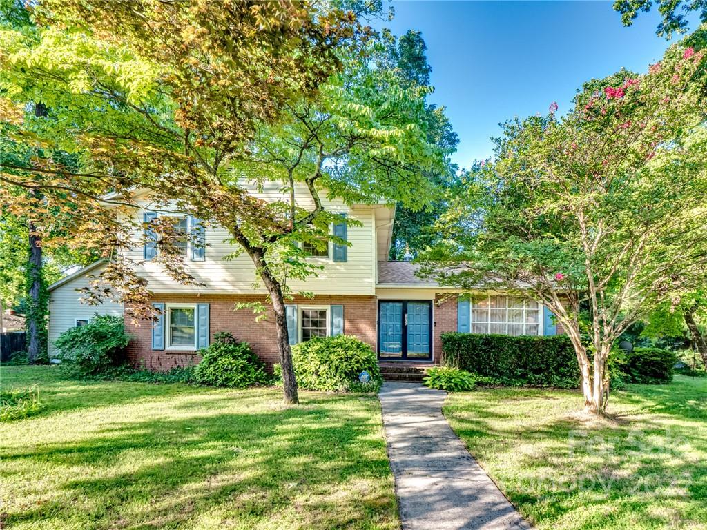 7800 Meadowdale Lane Charlotte NC 28212