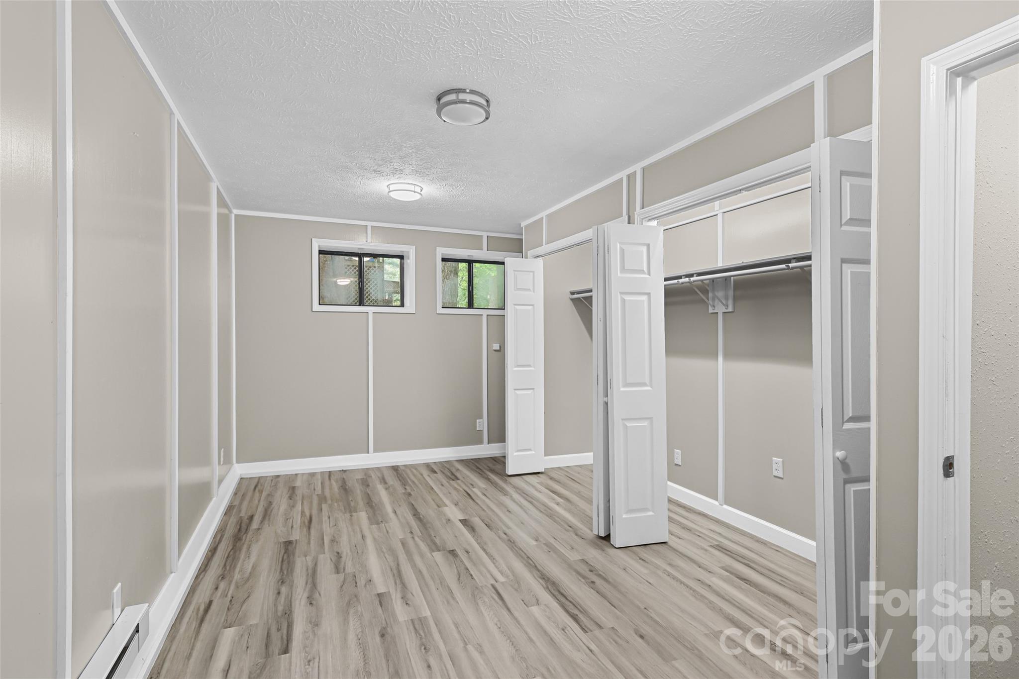 659 Salisbury Road Hendersonville NC 28792