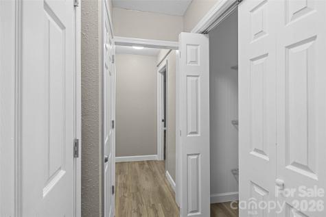 659 Salisbury Road Hendersonville NC 28792