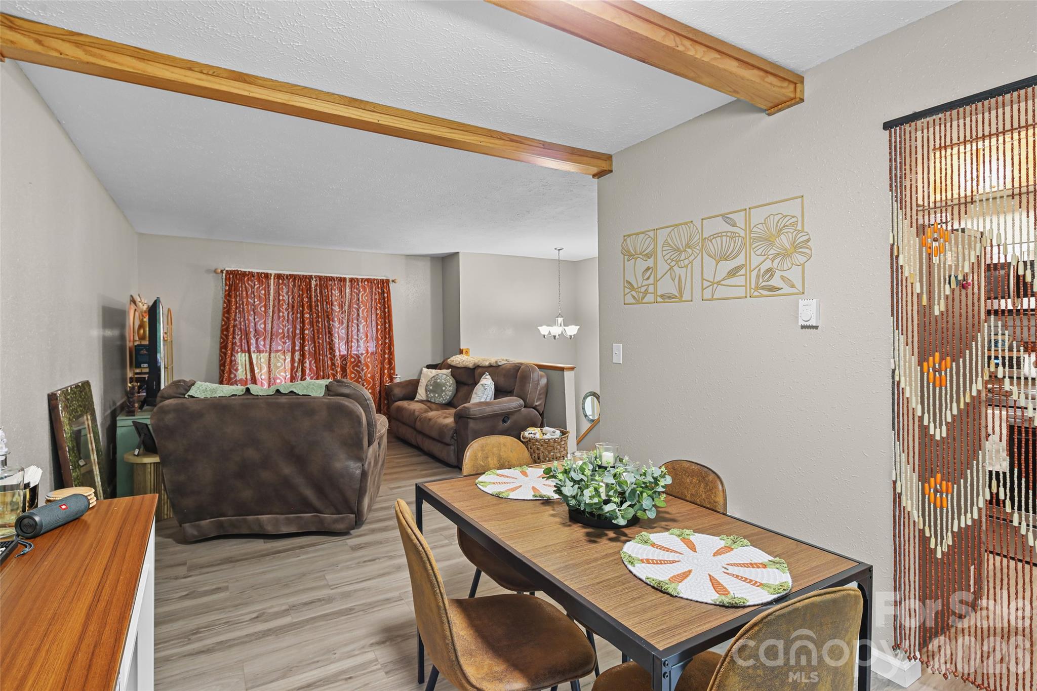 659 Salisbury Road Hendersonville NC 28792