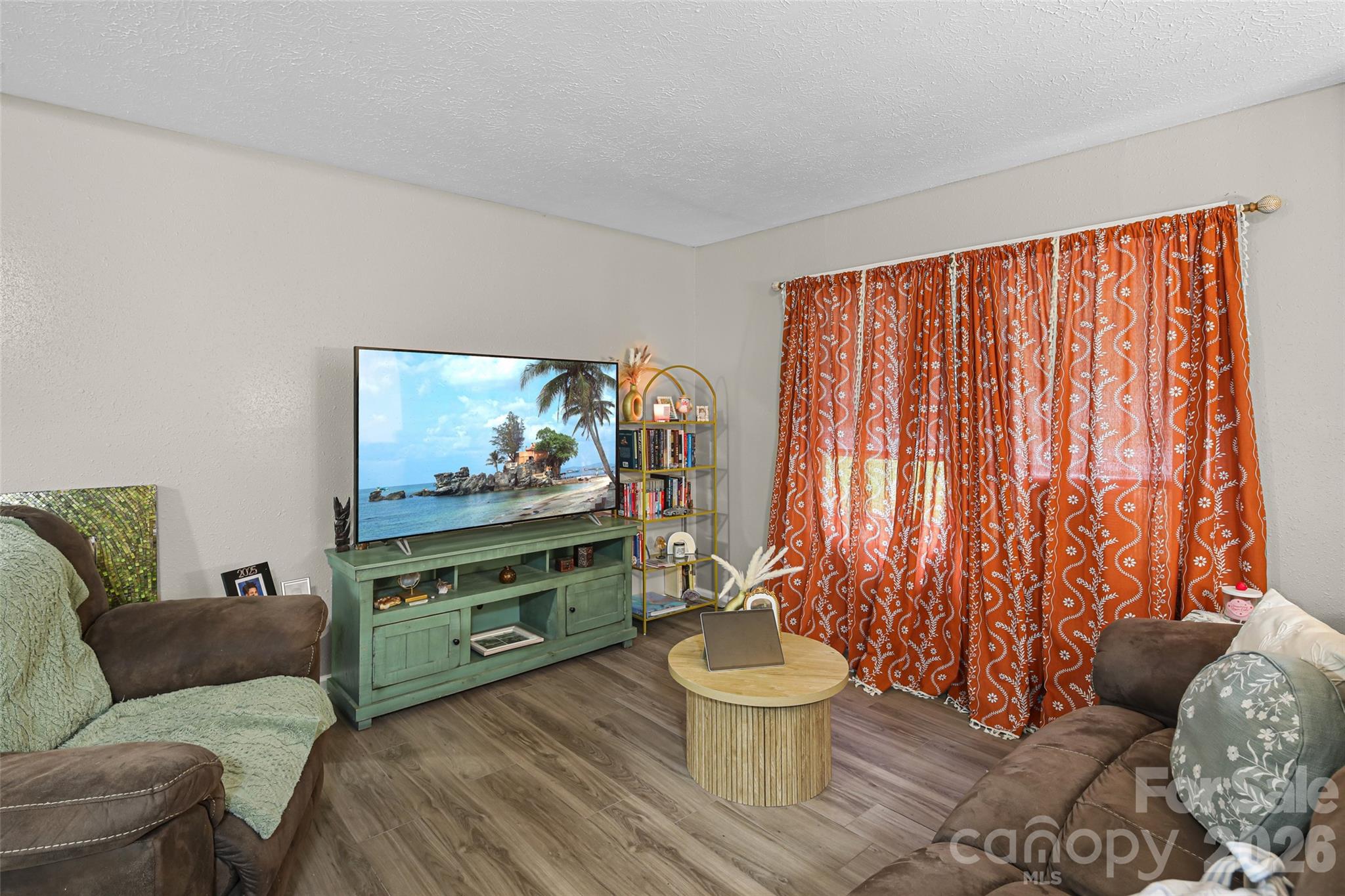 659 Salisbury Road Hendersonville NC 28792