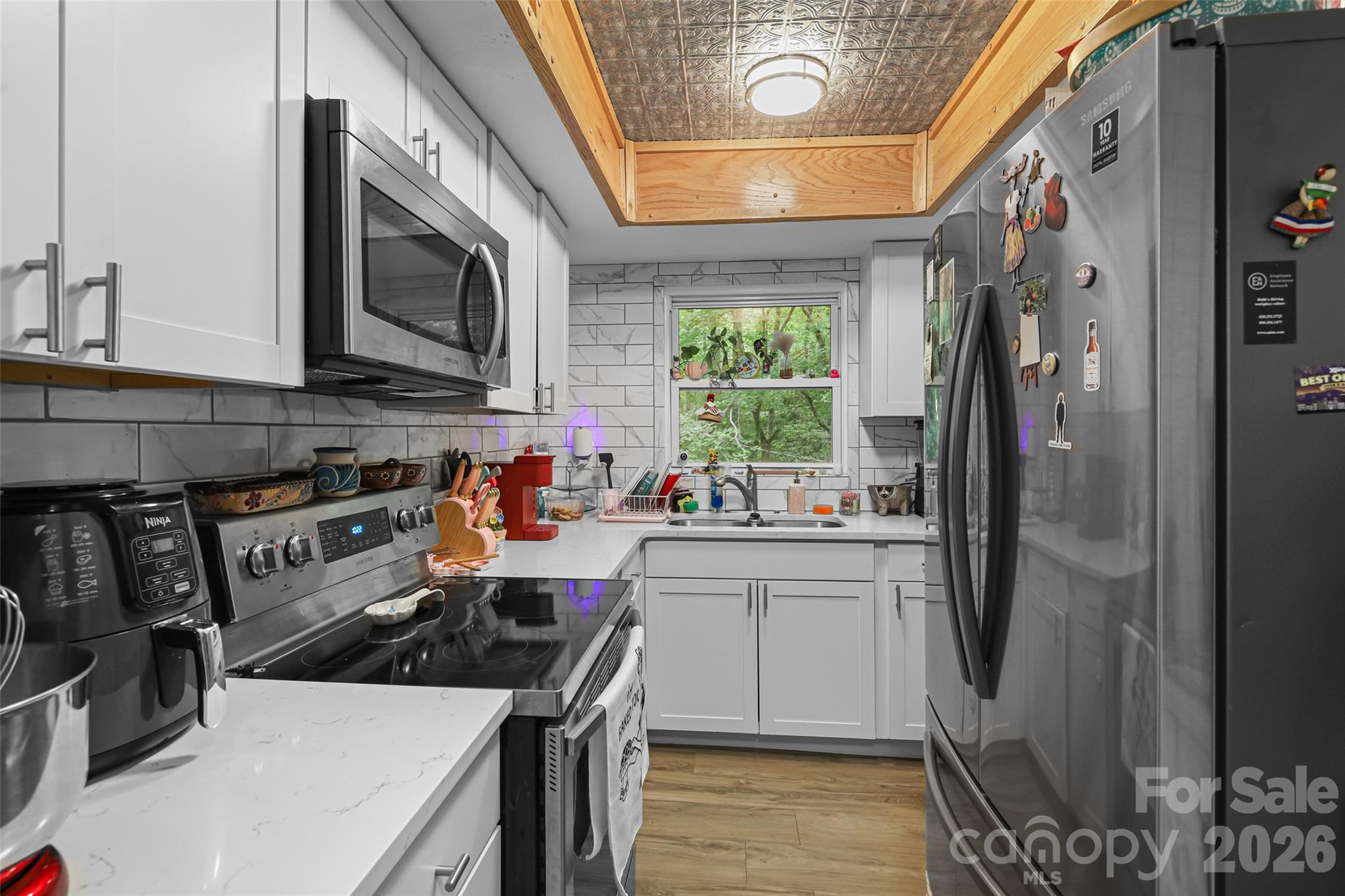 659 Salisbury Road Hendersonville NC 28792