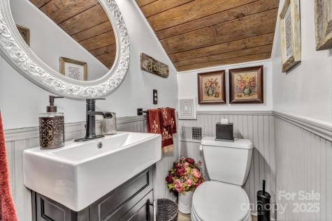 60 Meeks Road Black Mountain NC 28711