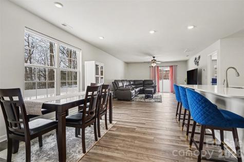 10136 Chatham Run Lane Charlotte NC 28262