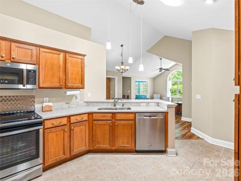 60 Mountain Meadow Circle Weaverville NC 28787