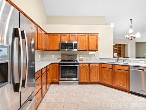 60 Mountain Meadow Circle Weaverville NC 28787