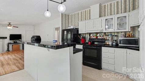 365 Brushy Drive Lexington NC 27295