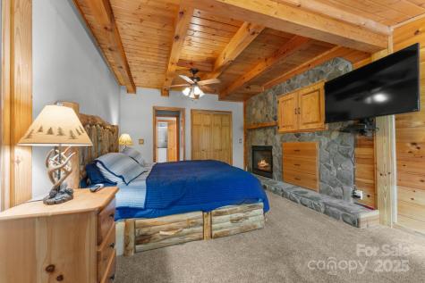80 Slow Lane Whittier NC 28789