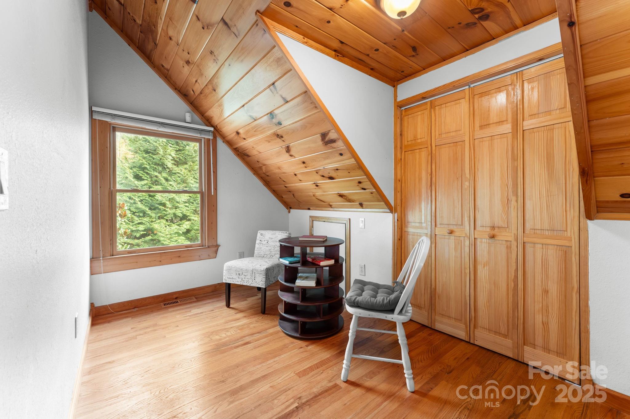 80 Slow Lane Whittier NC 28789