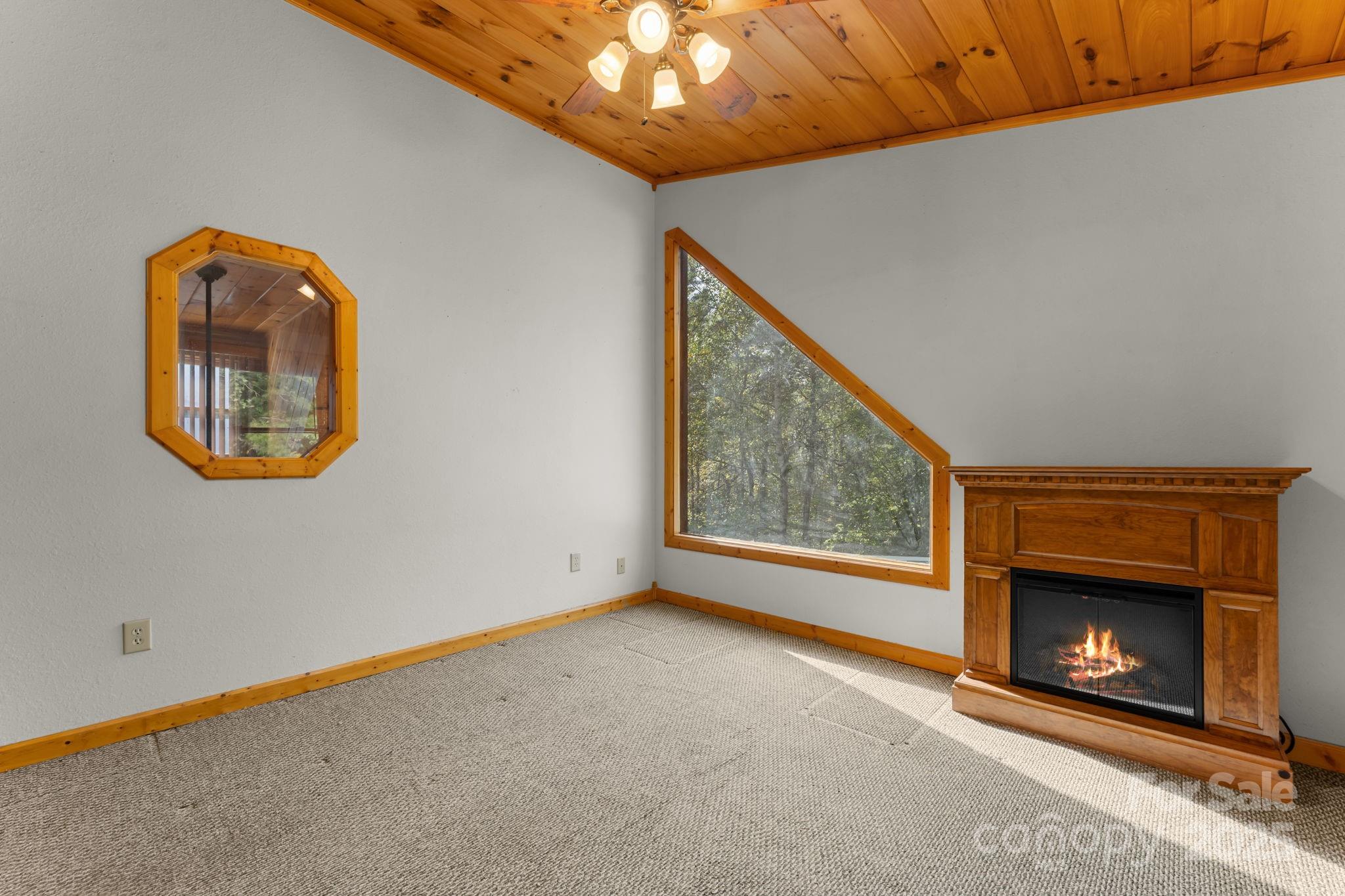 80 Slow Lane Whittier NC 28789