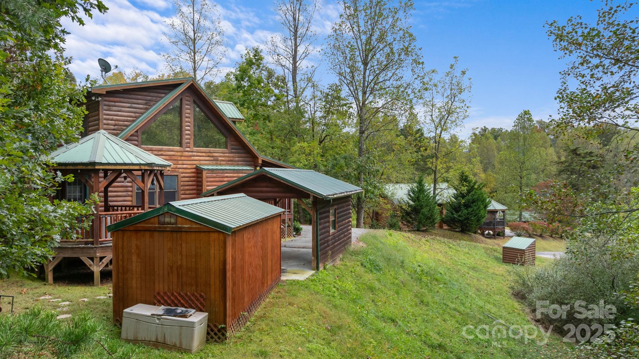 80 Slow Lane Whittier NC 28789