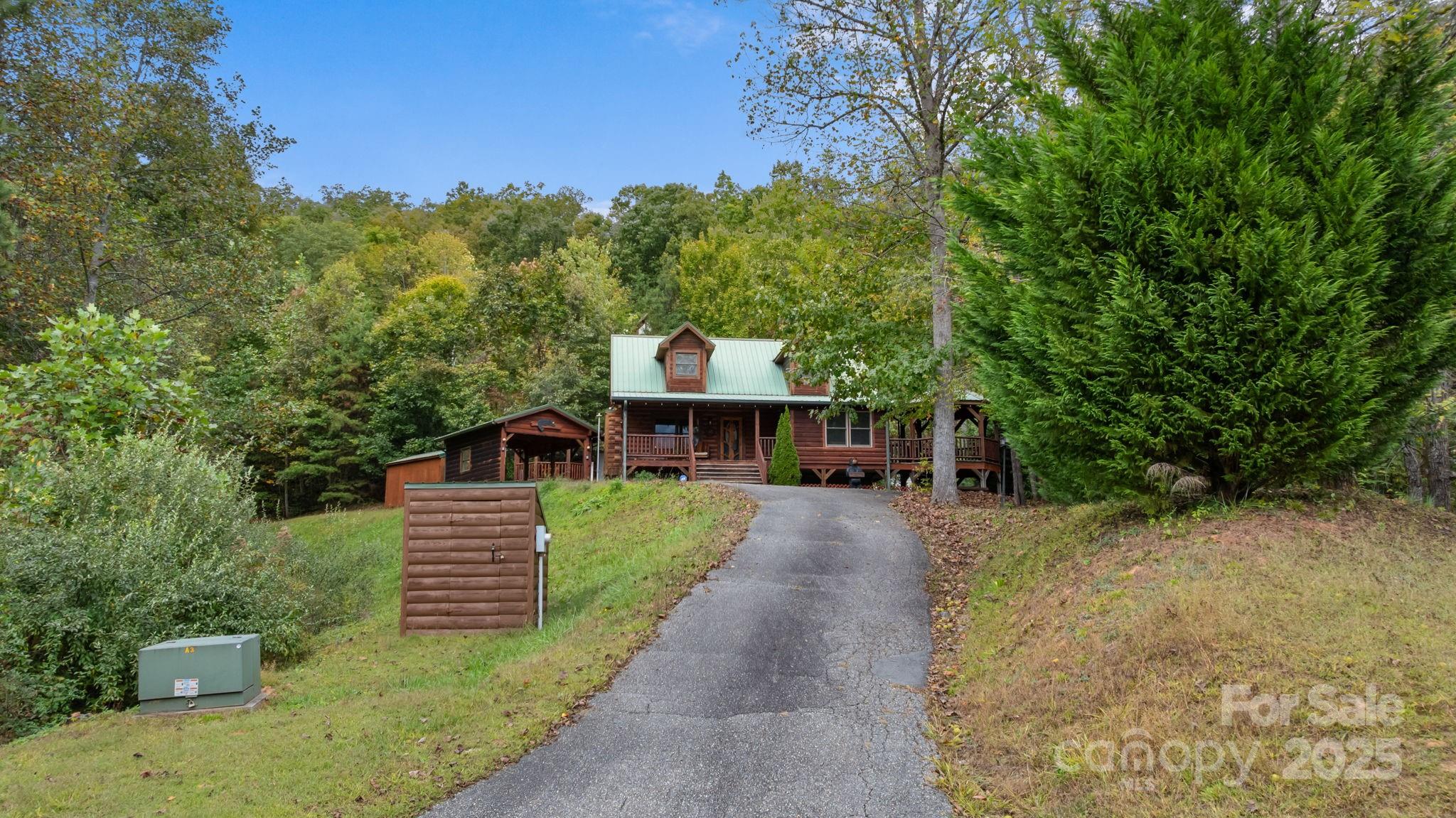 80 Slow Lane Whittier NC 28789