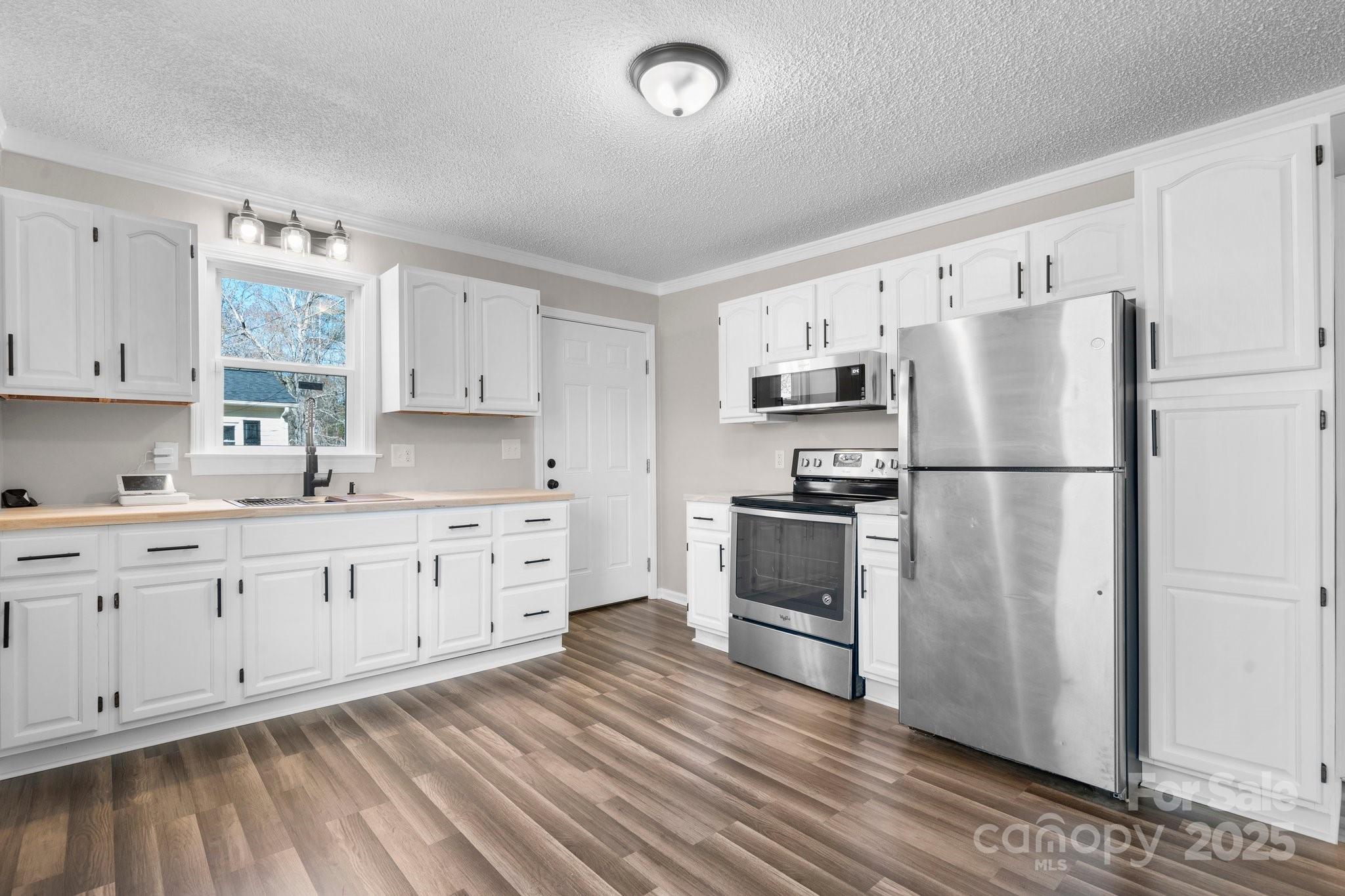 3992 / 3996 Dug Hill Road Lenoir NC 28645