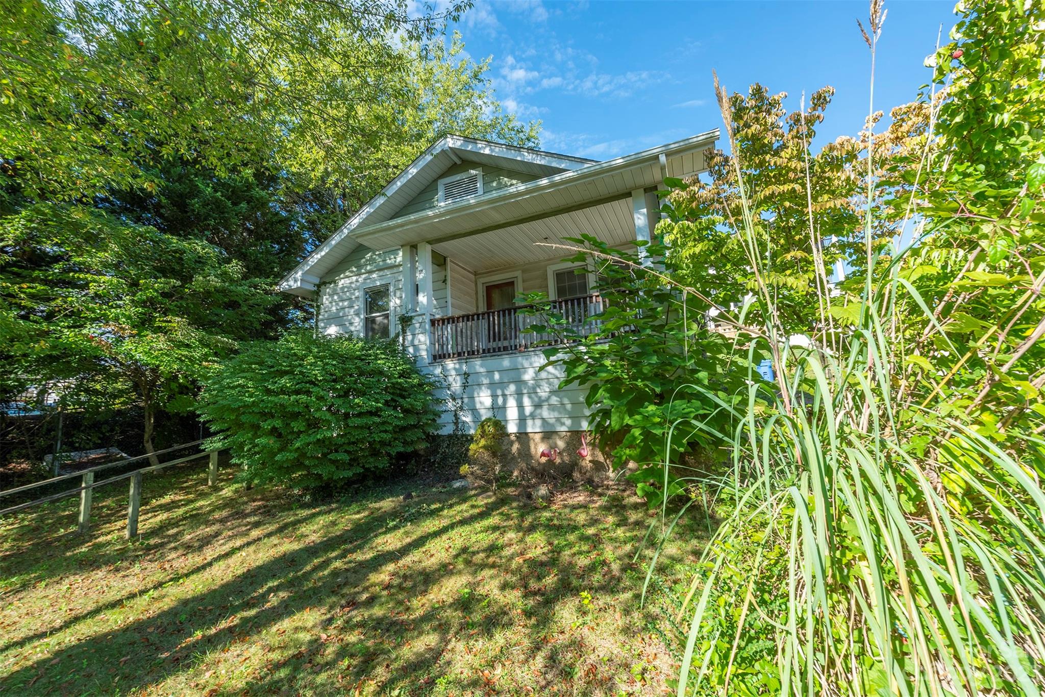 26 Henrietta Street Asheville NC 28801