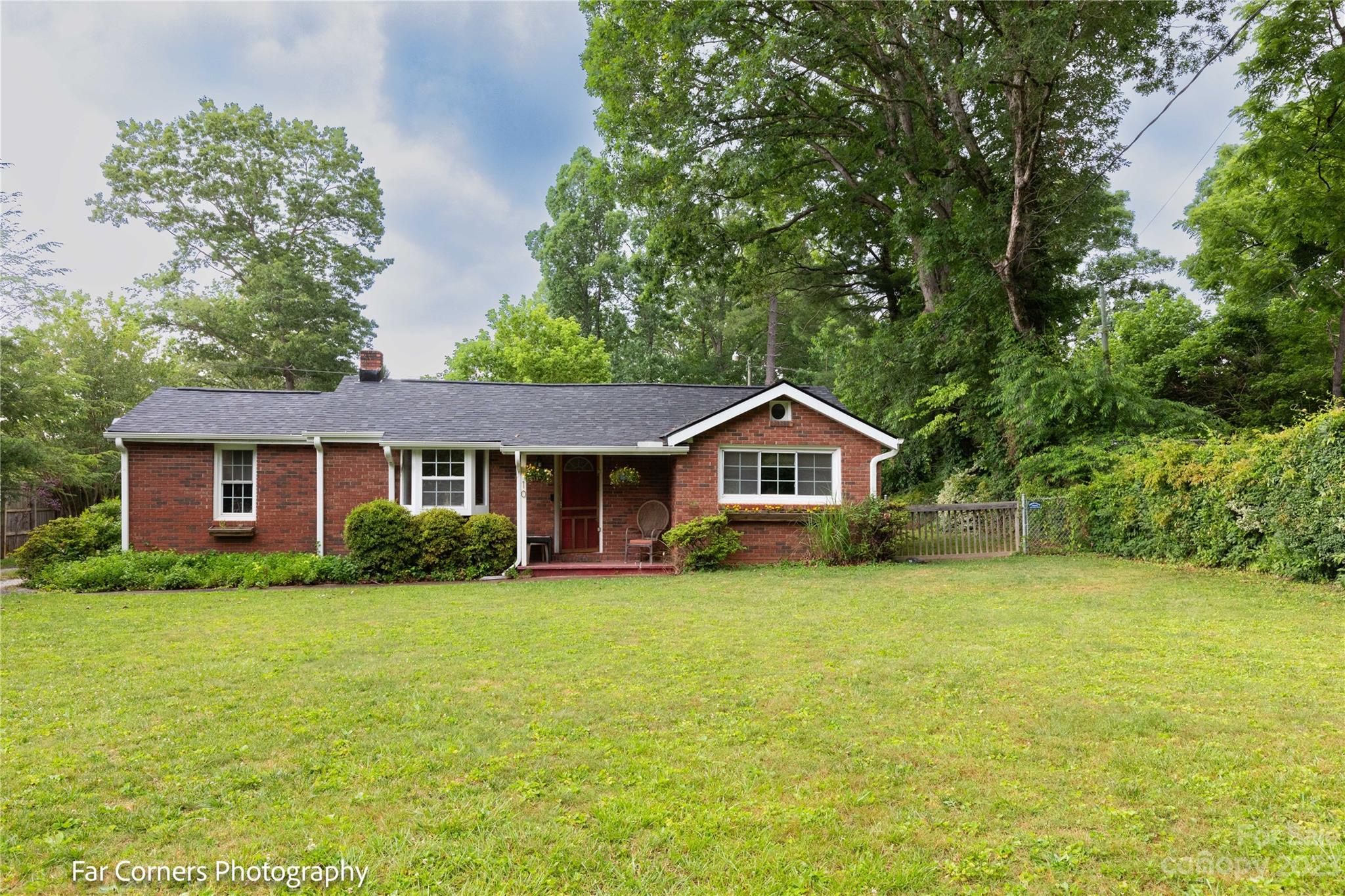 10 Sherwood Forest Drive Arden NC 28704