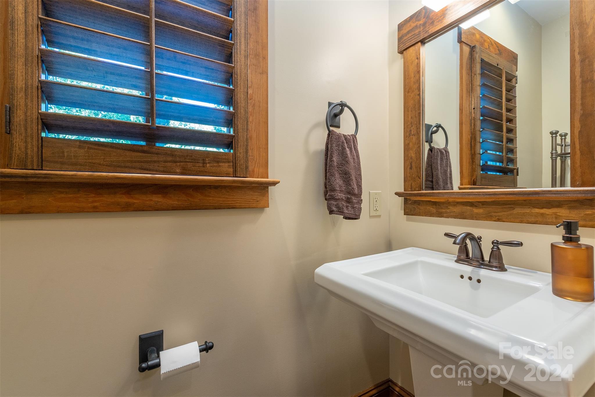 37 Cottage Settings Lane Black Mountain NC 28711