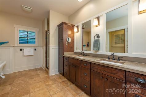 37 Cottage Settings Lane Black Mountain NC 28711