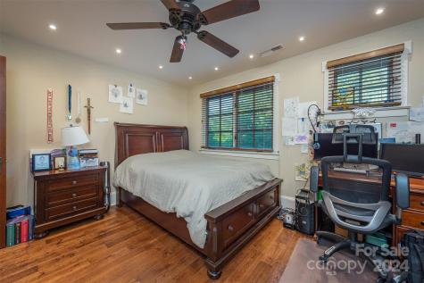 37 Cottage Settings Lane Black Mountain NC 28711