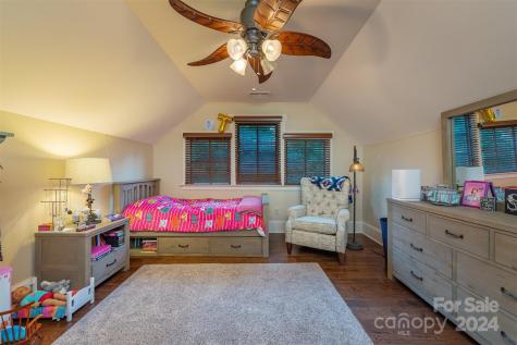 37 Cottage Settings Lane Black Mountain NC 28711