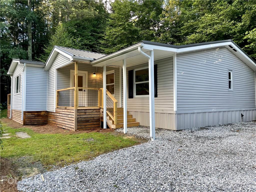 37 Camden Way Rosman NC 28772