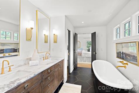 3316 Stanwyck Court Charlotte NC 28211