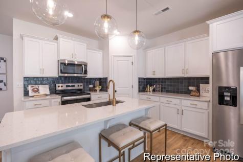 11619 Sapsucker Lane Charlotte NC 28215