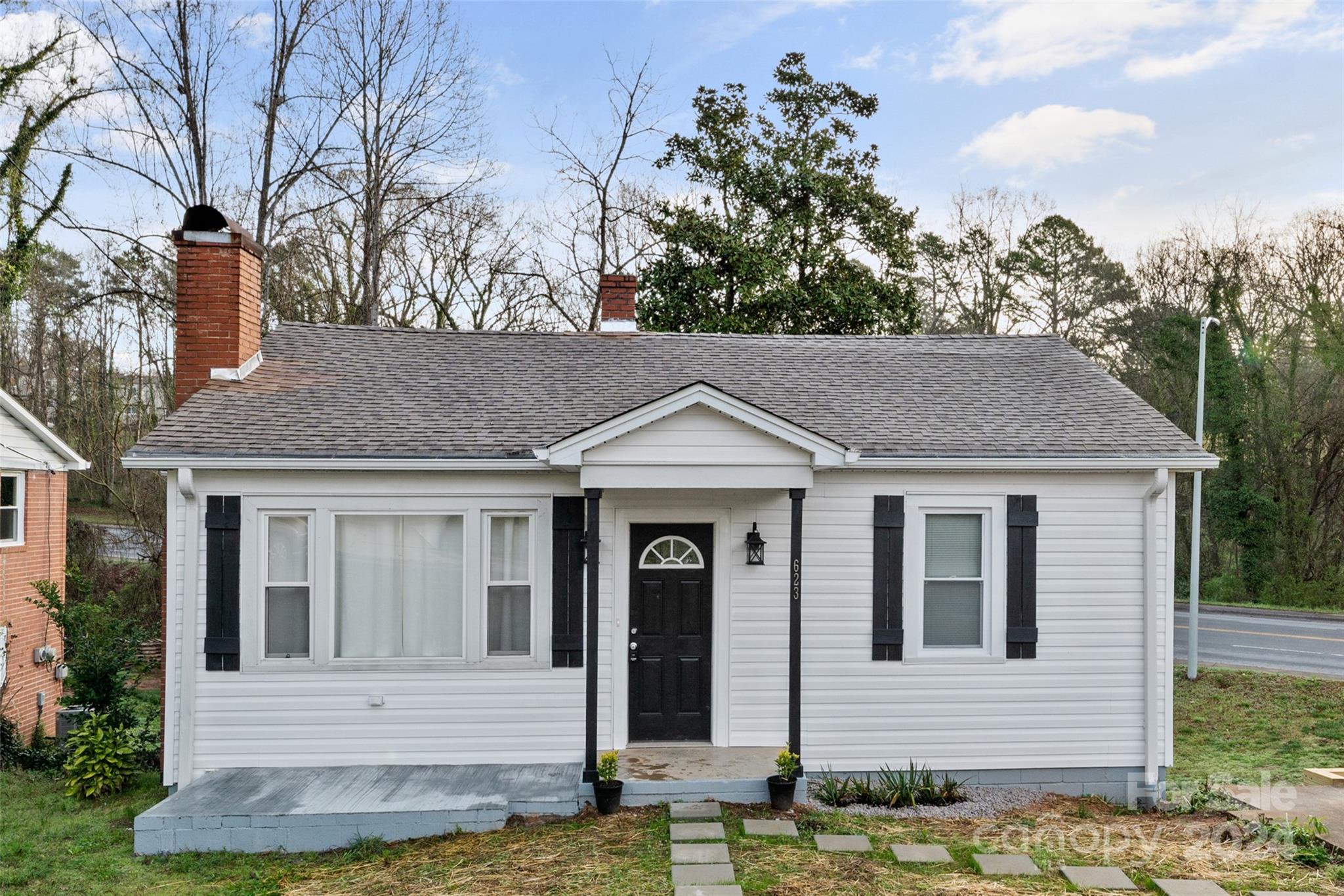 623 1st Street SE Hickory NC 28602