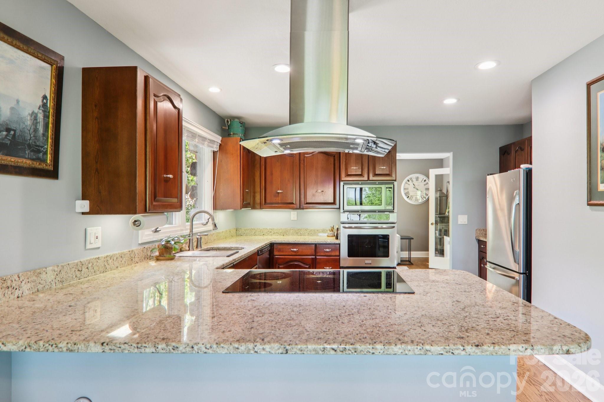 817 Greenwood Drive Hendersonville NC 28791