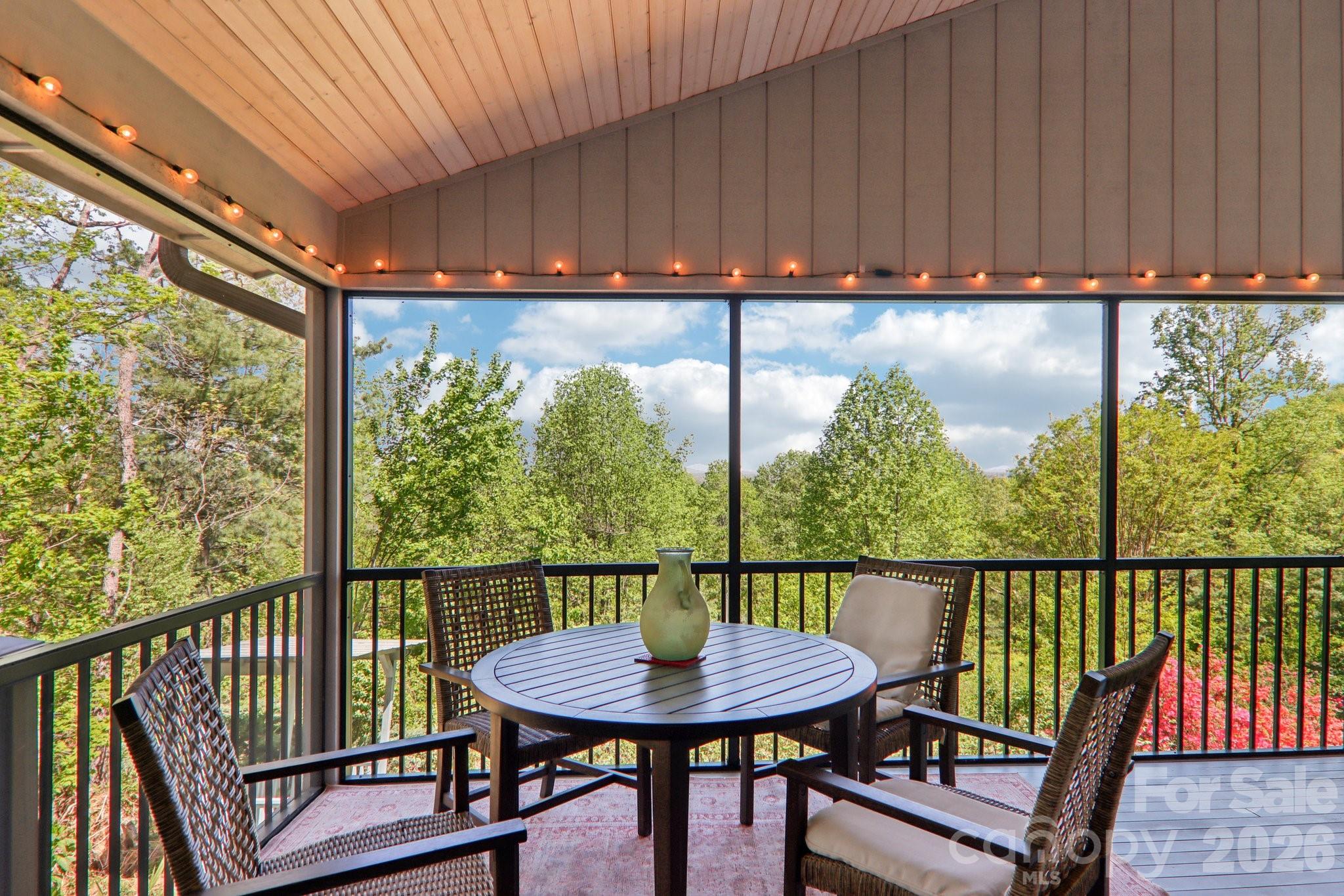 817 Greenwood Drive Hendersonville NC 28791