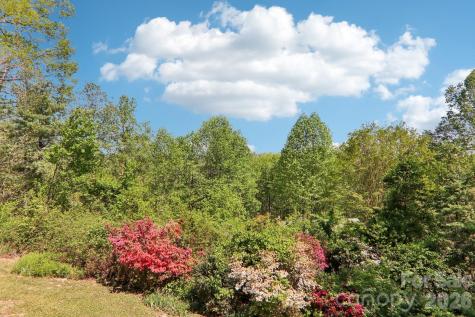 817 Greenwood Drive Hendersonville NC 28791