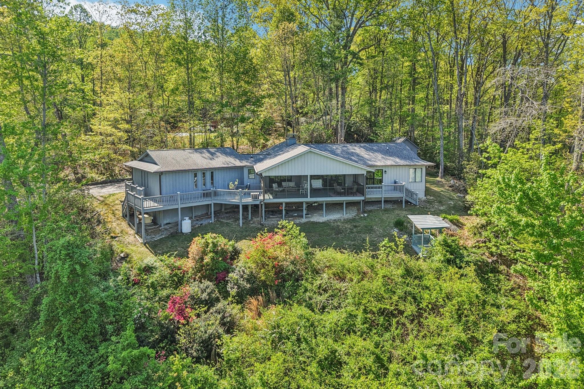 817 Greenwood Drive Hendersonville NC 28791