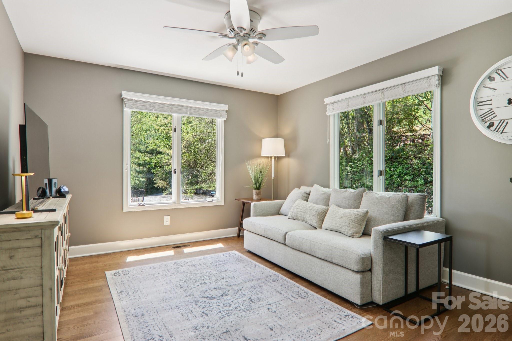 817 Greenwood Drive Hendersonville NC 28791