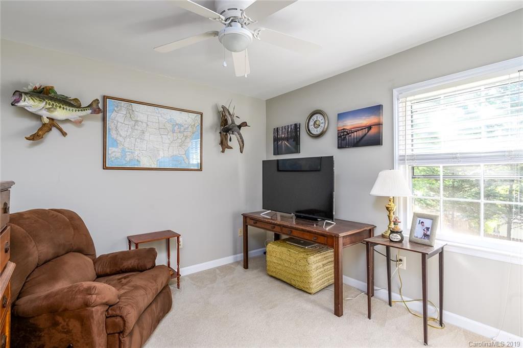 2751 Creekbed Lane Charlotte NC 28210