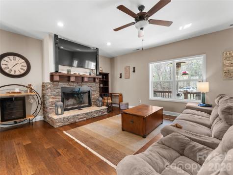 72 Summer Shade Court Hendersonville NC 28792