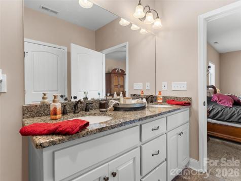 72 Summer Shade Court Hendersonville NC 28792