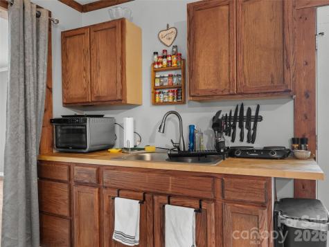 72 Summer Shade Court Hendersonville NC 28792