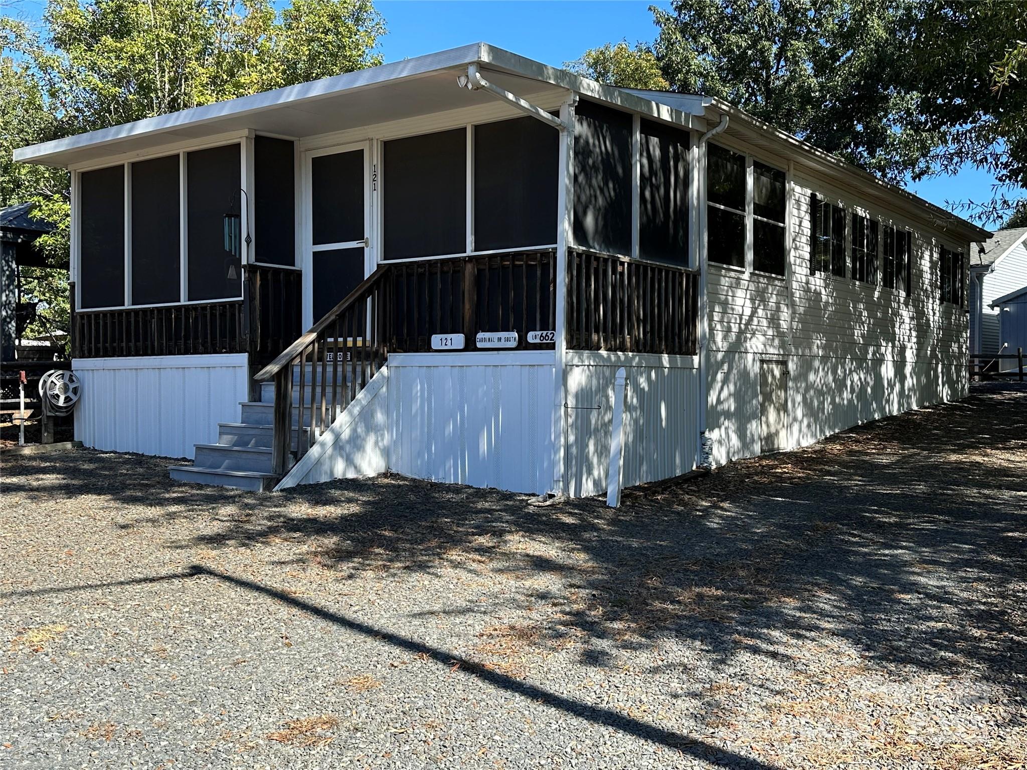 121 S Cardinal Drive New London NC 28127