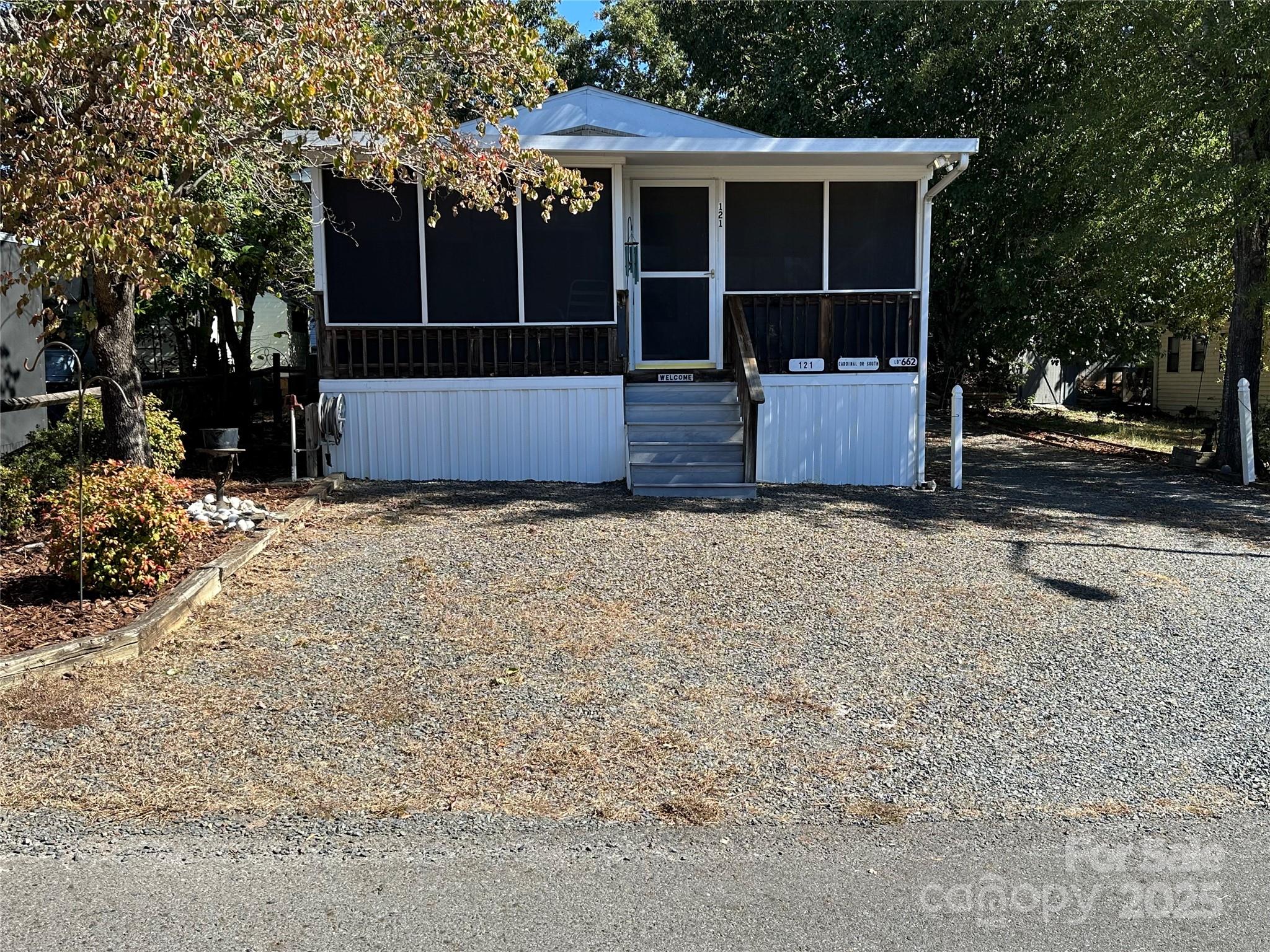121 S Cardinal Drive New London NC 28127