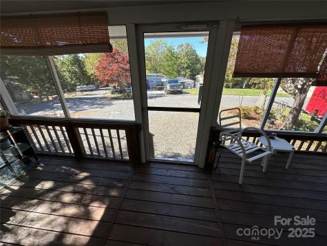 121 S Cardinal Drive New London NC 28127