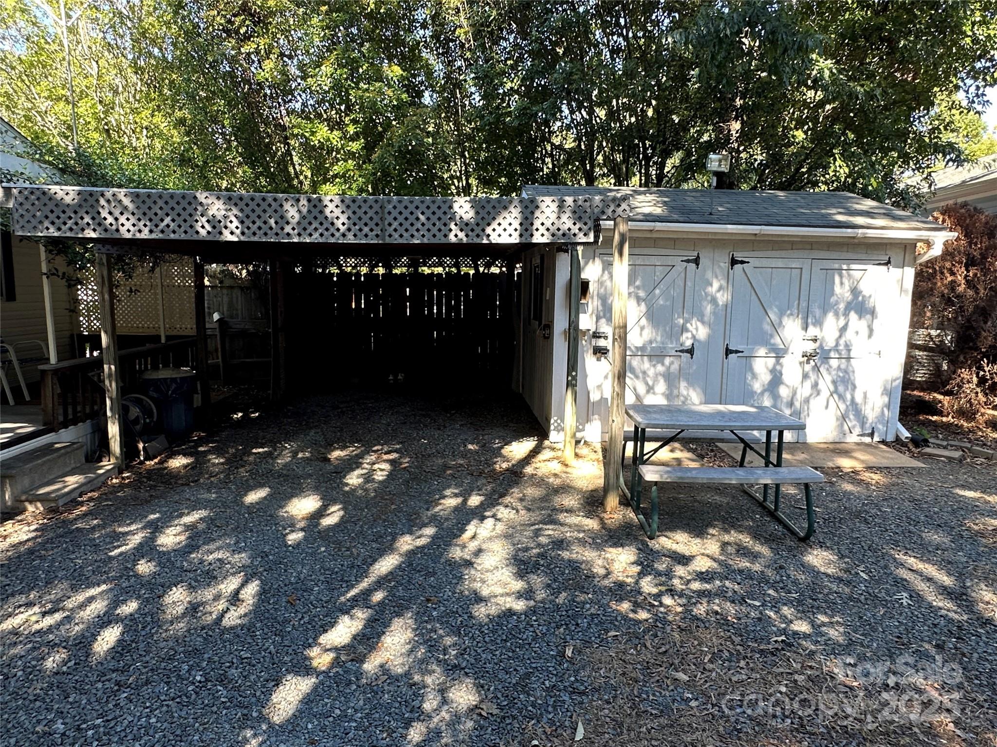 121 S Cardinal Drive New London NC 28127