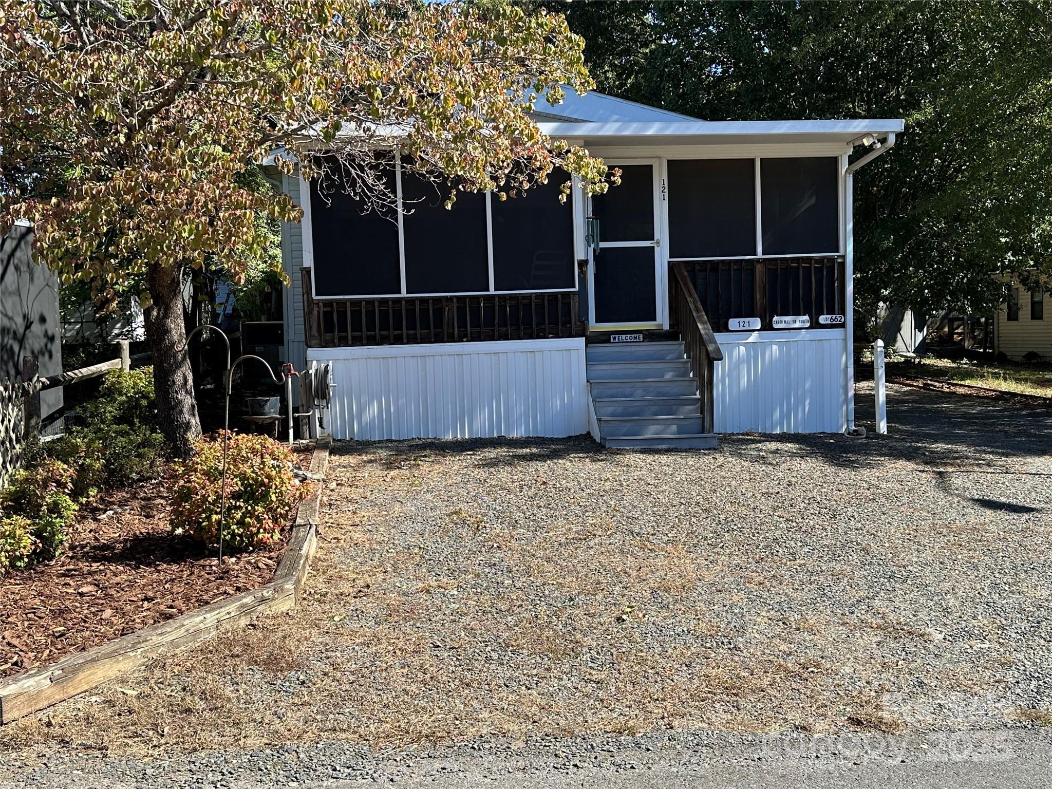 121 S Cardinal Drive New London NC 28127