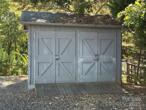 121 S Cardinal Drive New London NC 28127