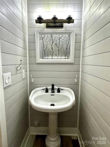 3 Rocking Porch Road Asheville NC 28805