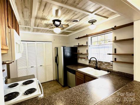 3 Rocking Porch Road Asheville NC 28805