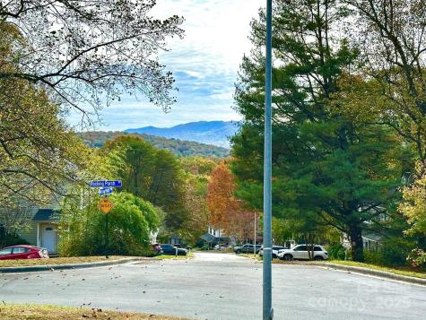 3 Rocking Porch Road Asheville NC 28805