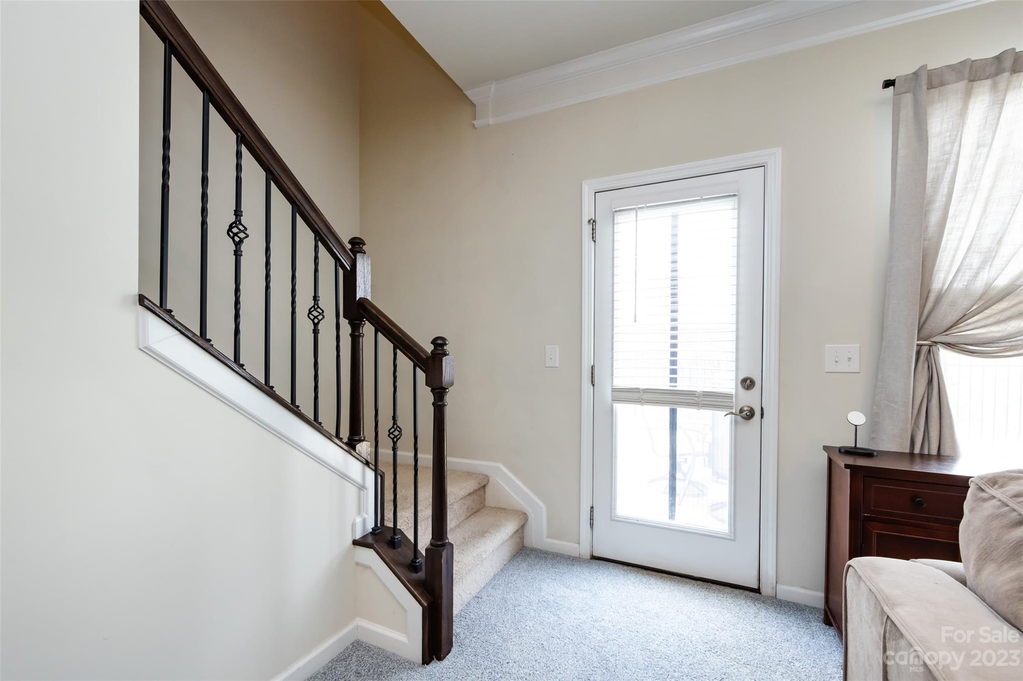 2437 Diplomat Lane Charlotte NC 28210