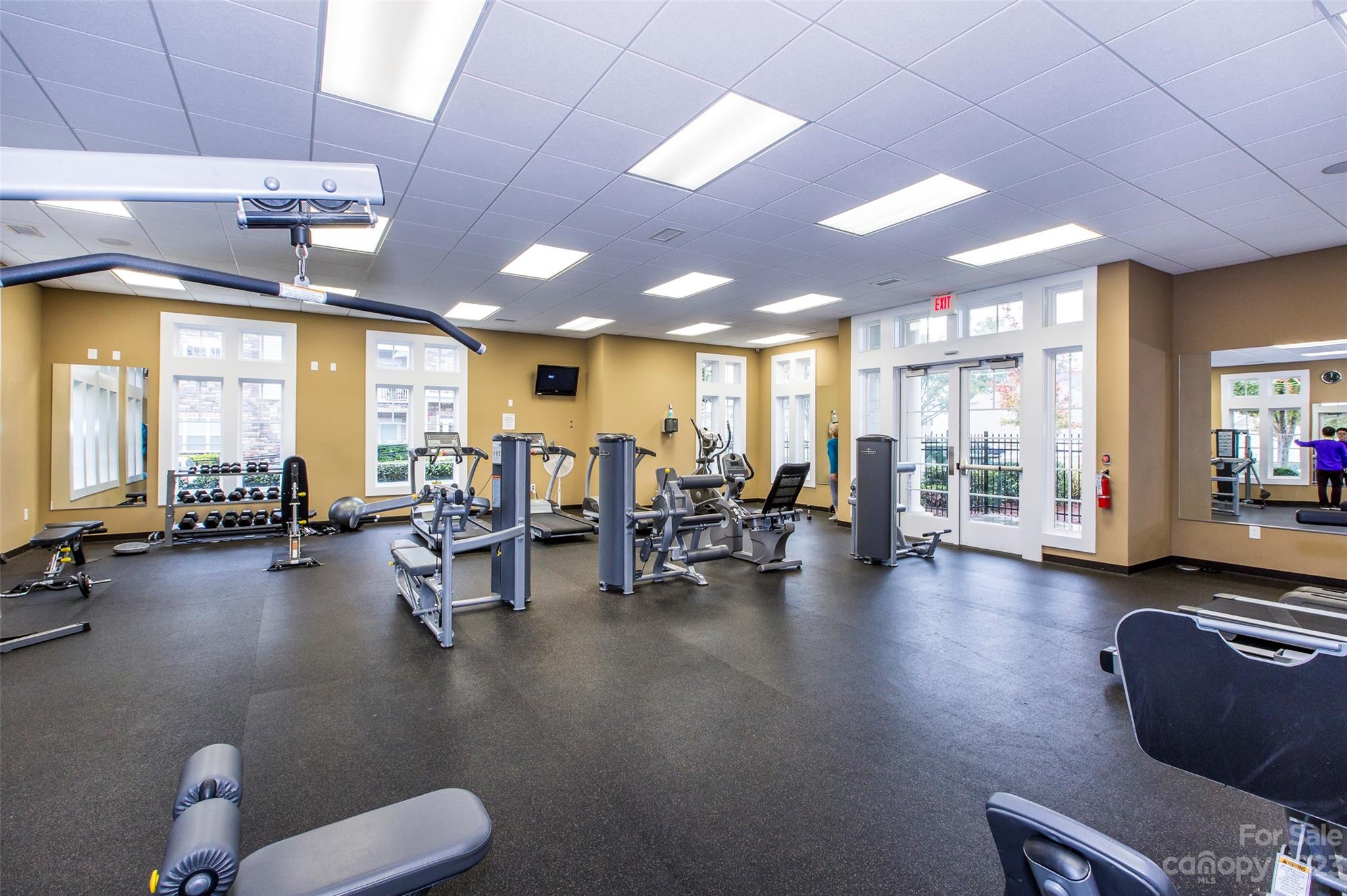 2437 Diplomat Lane Charlotte NC 28210